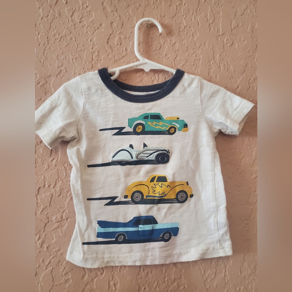 Carter's Cars creme tee size 18 months